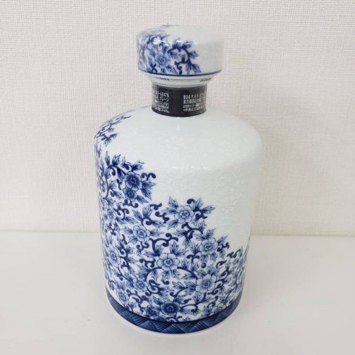 hibiki 35 year old 2017 ceramic bottle