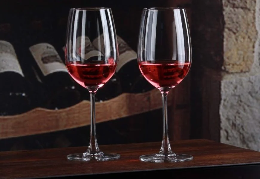 You are currently viewing How Wine Improves Your Overall Health